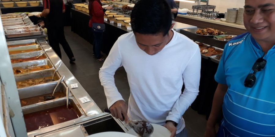 Oh! Jadi ini Makanan Favorit Evan Dimas di Malaysia