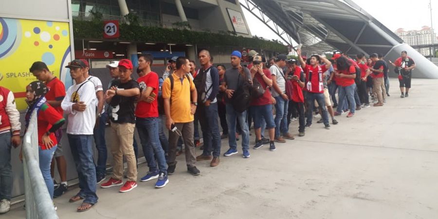 Suporter Timnas Indonesia Mulai Padati Stadion Nasional Singapura