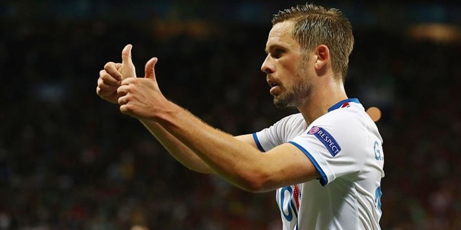 Diincar Banyak Klub, Gylfi Sigurdsson Berpeluang Bertahan di Swansea