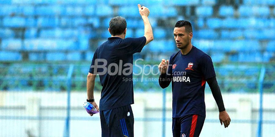 Sumbangkan Gol, Raphael Maitimo Ucapkan Terima Kasih kepada Pemain Baru Timnya