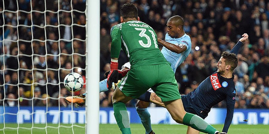 Kiper Manchester City Menjadi Tembok Kokoh Saat Hadapi Tendangan Penalti