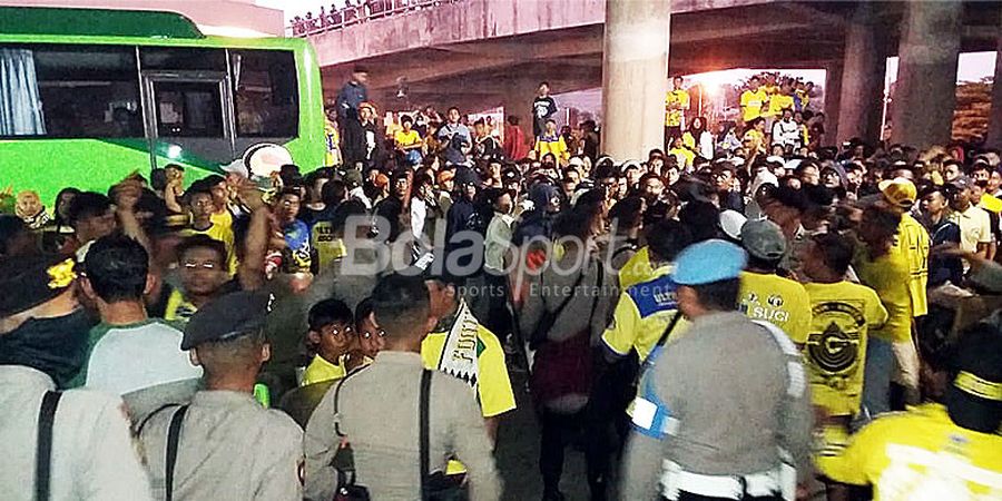 Kalah Tiga Kali Beruntun, Ultrasmania Tuntut Pelatih Persegres Mundur