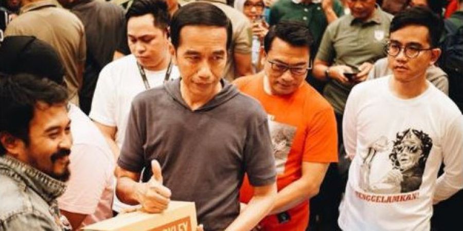 Presiden Jokowi Kunjungi Jakarta Sneakers Day, Booth Sepatu Olahraga Ini yang Dikunjungi