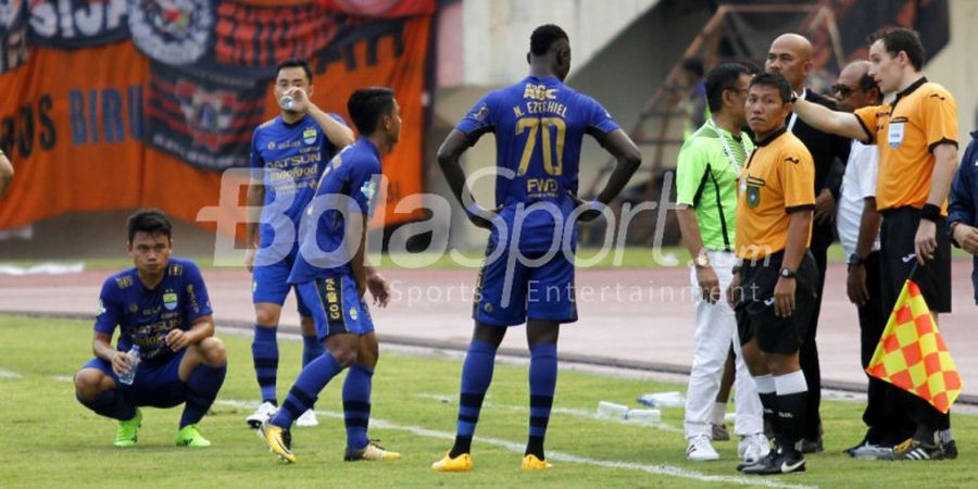 Mungkinkah Eks Pemain ini Calon Pelatih Persib yang Baru?