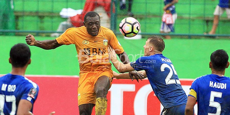 Pelatih Bhayangkara FC Jelaskan Alasan Jarang Turunkan Dzumafo Sebagai Starter