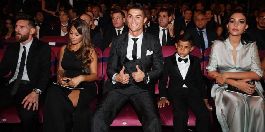 Dulu Ronaldo Dilirik Sinis oleh Neymar karena Salami Pacar Messi, Kini Berulah Lagi di The Best FIFA Football Awards 2017