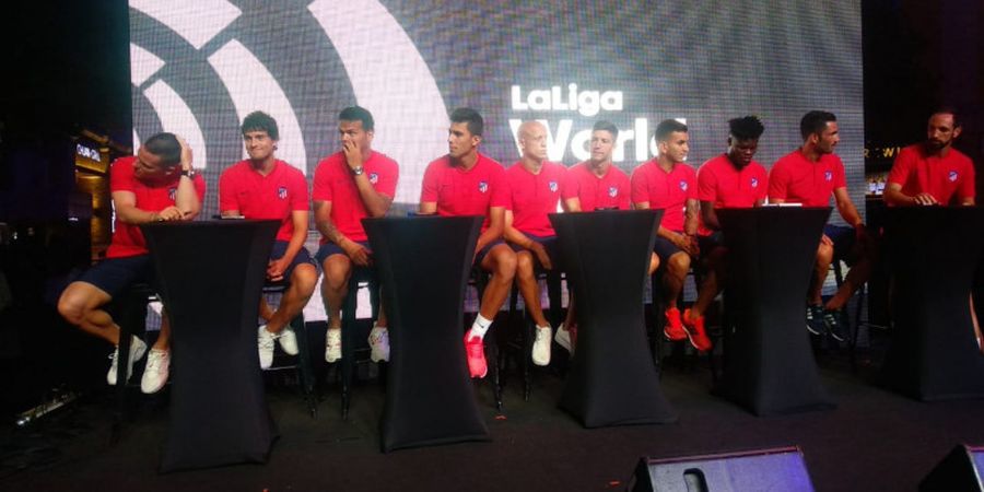 Berpesta bersama Para Pemain Atletico Madrid di Clarke Quay Singapura