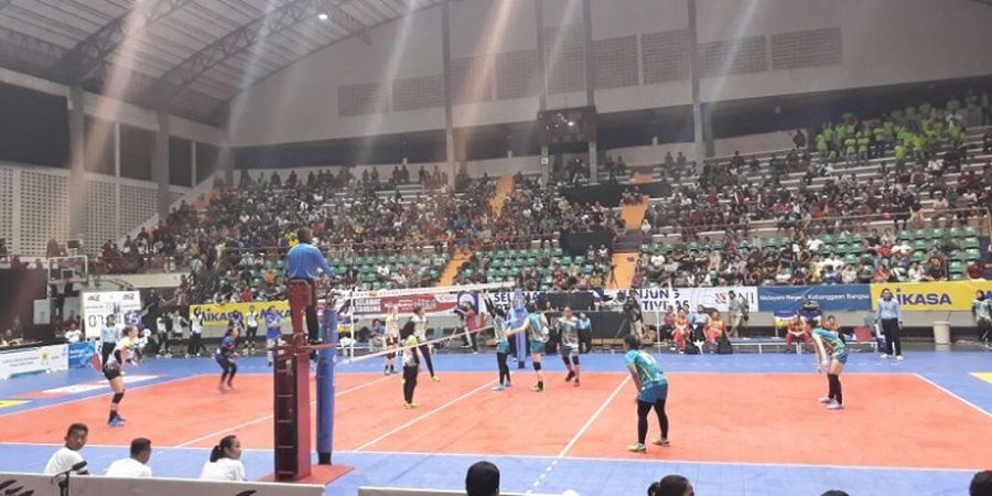 Final Four Proliga 2018 - Tim Putri Elektrik Beri Perlawanan Ketat kepada Pertamina meski Peluang ke Partai Puncak Tertutup