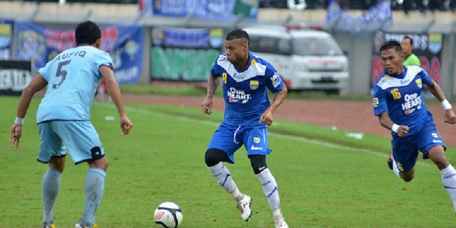 Persija Bantah Boyong Eks Pemain Persib Bandung