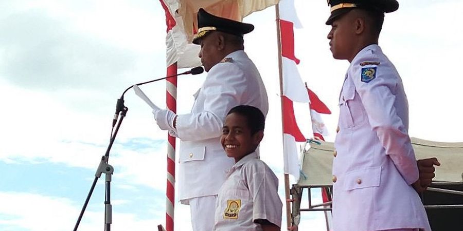 Sempat Viral, Sang Pemanjat Tiang Bendera Diundang Presiden Hadiri Opening Ceremony Asian Games 2018