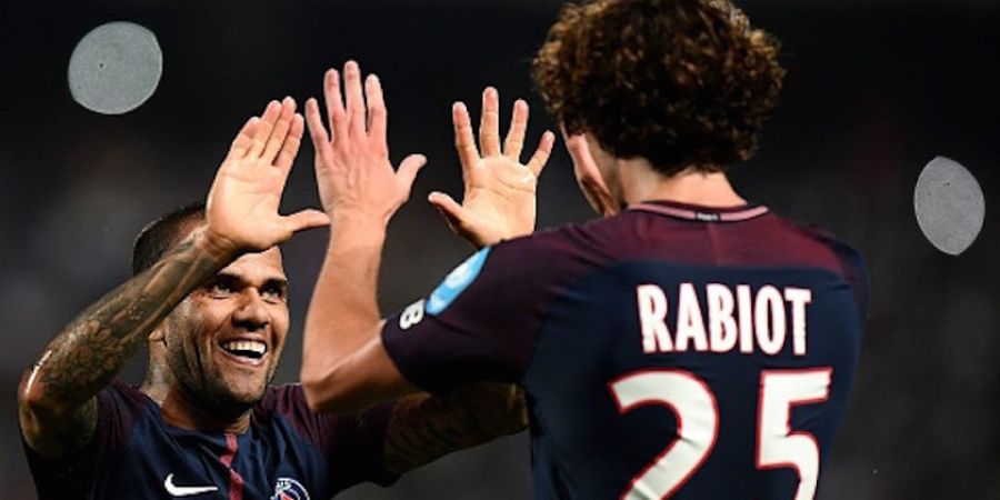 Dani Alves Cemerlang, Bagaimana Pesaingnya di PSG? Ini Statistiknya