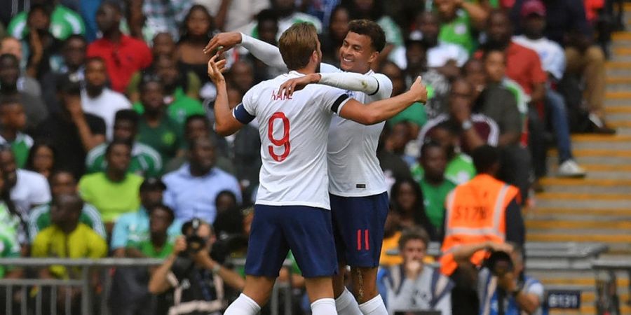 Bawa Inggris Maju ke Perempat Final, Dele Alli Hadirkan Pemandangan Romantis di Tengah Lapanngan