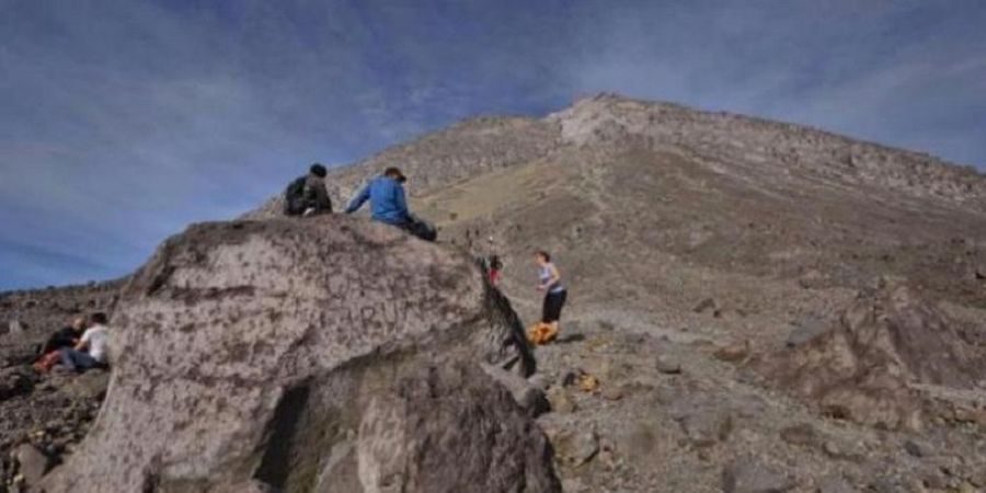 Suka Mendaki Gunung? Waspadalah! Ini Lokasi-lokasi Mematikan di Gunung Merapi