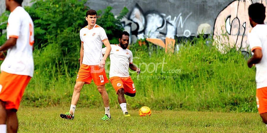 Kolega Legiun Asing Arema Ikut Seleksi di Perseru Serui