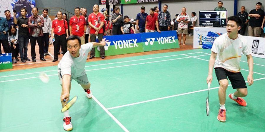 Menpora dan Kevin Sanjaya Taklukkan Pasangan Candra Wijaya/Ricky Soebadgja