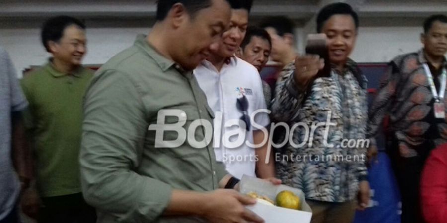 Kocak! Saat Kunjungi NPC, Imam Nahrawi Lakukan Hal Berat Ini