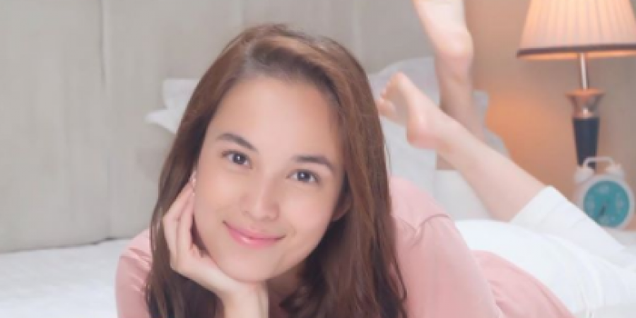 Terciduk, Chelsea Islan Foto Bersama Pebulu Tangkis Tampan Asal Thailand 