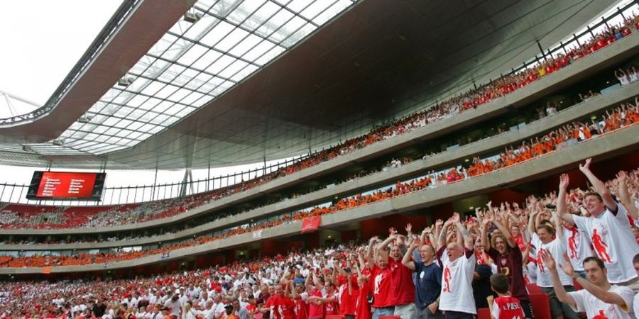 Fan Arsenal dan Chelsea Kompak Sindir Klub Tetangga, Simak Videonya