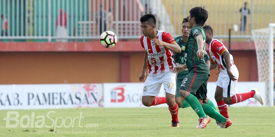 Klub Liga 2 asal Pulau Garam Ini Bajak Pilar Tim Liga 1 Demi Perbaikan Penampilan