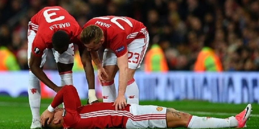 Bek Manchester United Ini Terancam Absen Sampai 2018
