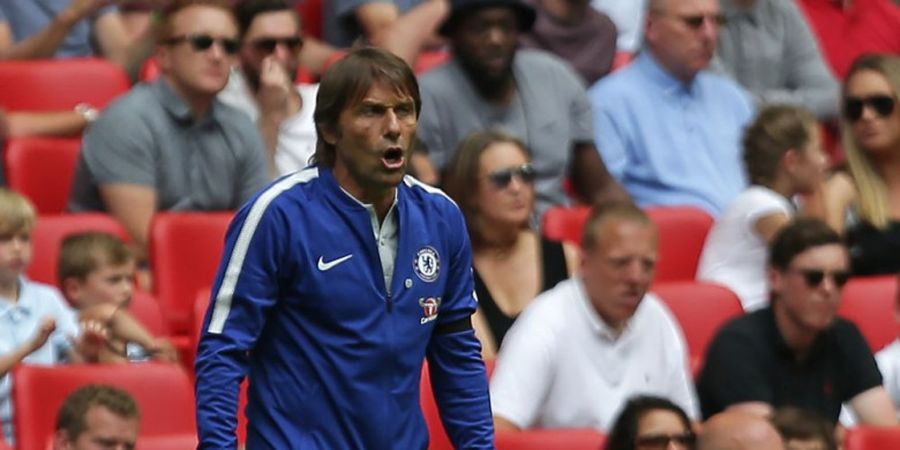 Kisah Nyonya Meneer dan Antonio Conte