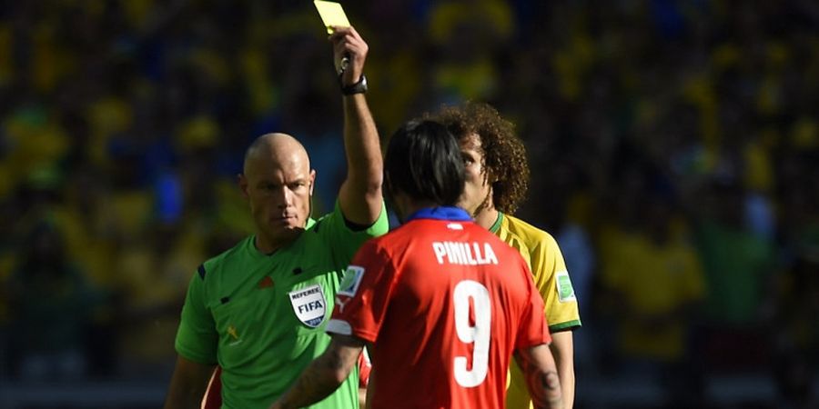 Kisah Wasit Cilik yang Terima 4 Warisan dari Howard Webb karena Kegigihannya