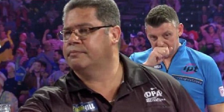 Hanya Karena Batuk, Atlet Darts Ini Dianggap Melakukan Kecurangan