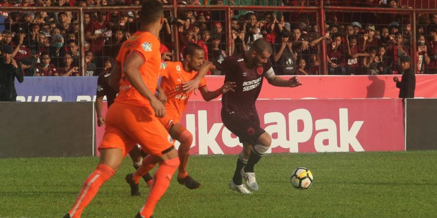 PSM Vs Persjija - Bola Mati Berbuah Petaka, Tuan Rumah Tertinggal Dua Gol di Babak Pertama