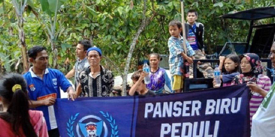 Panser Biru Salurkan Bantuan Langsung ke Dua Dusun Tersulit di Lombok 