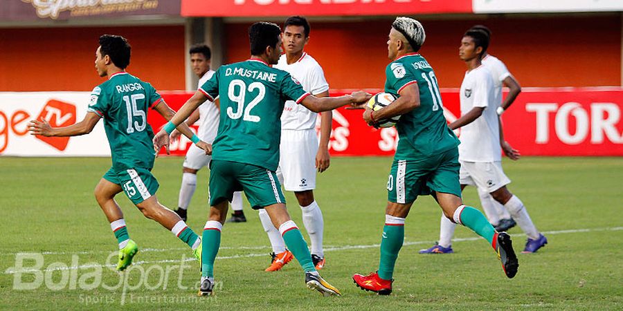 SEJARAH HARI INI - Hat-trick Gonzales Bawa Persib Menang Telak atas Bontang FC