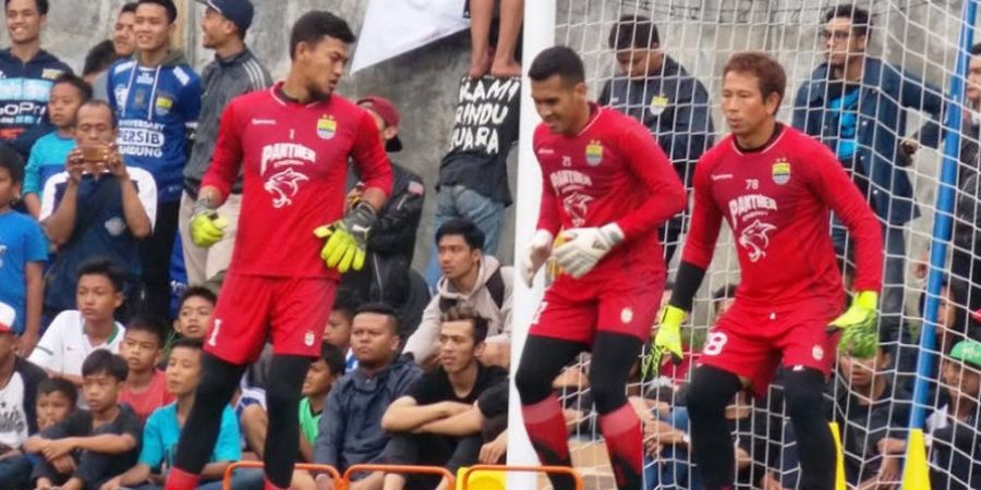 Pelatih Sebut 3 Kiper Persib Siap Tempur