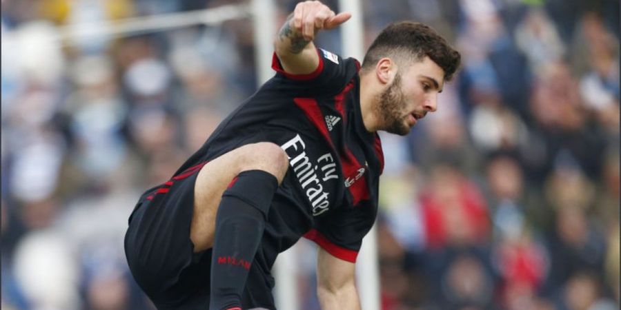 Jadi Simbol Kebangkitan Tim, Striker Muda Ini Digaji Paling Rendah di AC Milan!