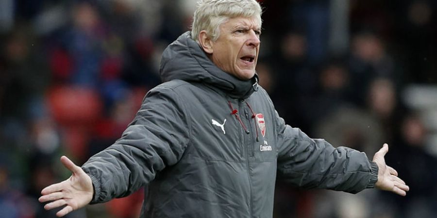 Merasa Dirugikan Wasit, Arsene Wenger Minta Liga Inggris Gunakan VAR