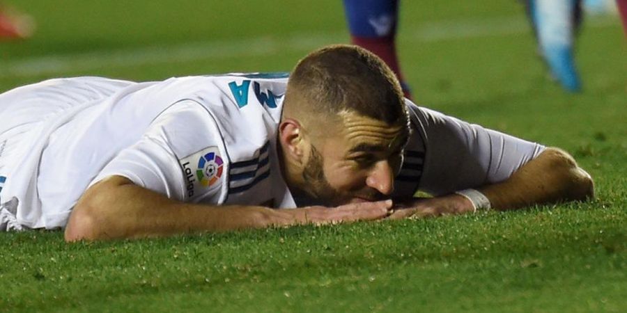 Mendapat Banyak Kritik Negatif atas Penampilannya di La Liga, Karim Benzema Rela 'Jualan Koran'