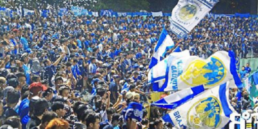 Suporter PSIM Yogyakarta Salurkan Bantuan APD Untuk Tangani Covid -19