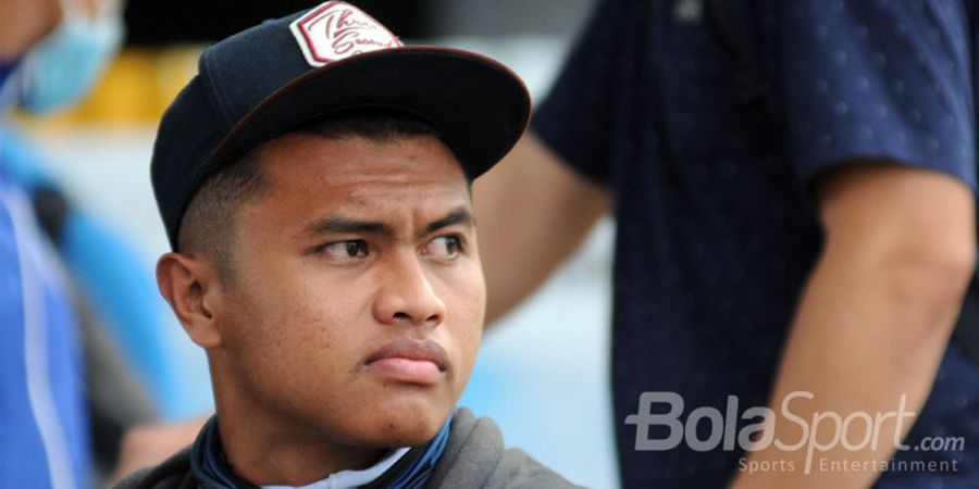 Gara-gara Pernah Berbenturan, Bek Muda Arema FC ini Berhubungan Baik dengan Tantan