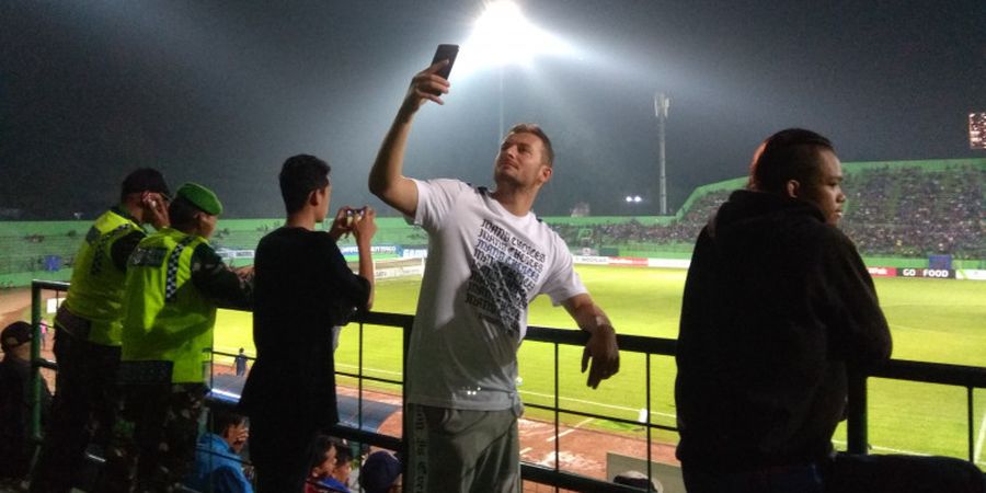 Dicoret Arema FC, Balsa Bozovic Jadi Penonton di Stadion Gajayana