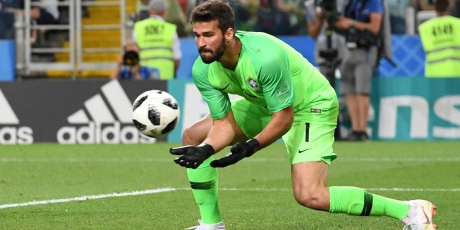 Alisson Becker 6 Kali Lipat Pengganti Gianluigi Buffon