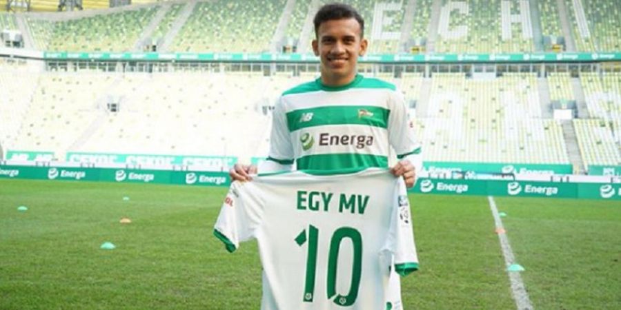 Jangan Senang Dulu, Lechia Gdanks Ternyata Memang Senang Berikan Nomor Punggung 10 kepada Pemain Muda