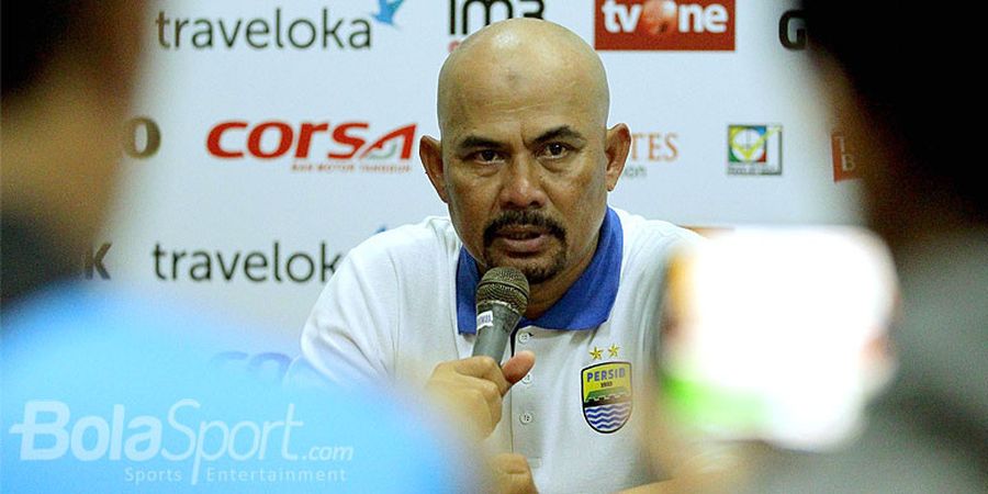 Ini Penyebab Kursi Pelatih Persib Bandung Kosong 