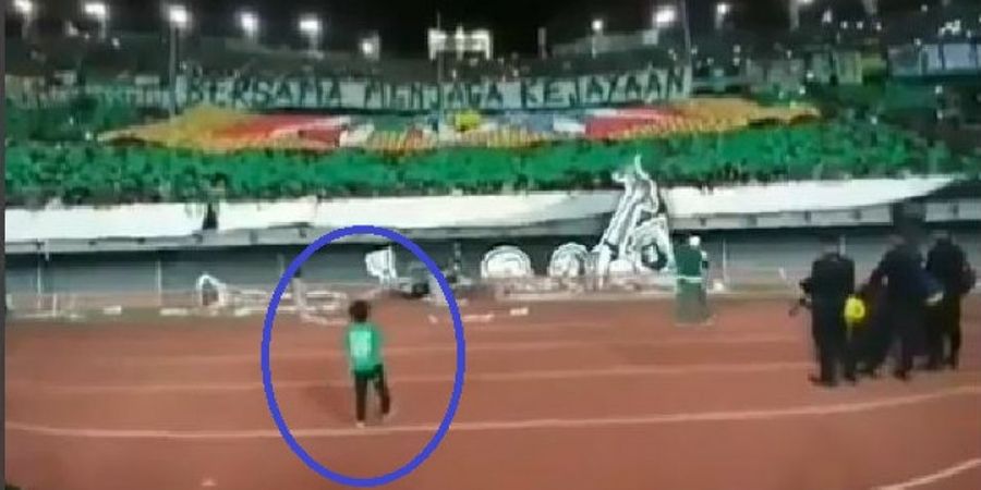 Keren! Aksinya Terekam Video, Anak Ini Dianggap sebagai Capo Masa Depan Suporter Persebaya