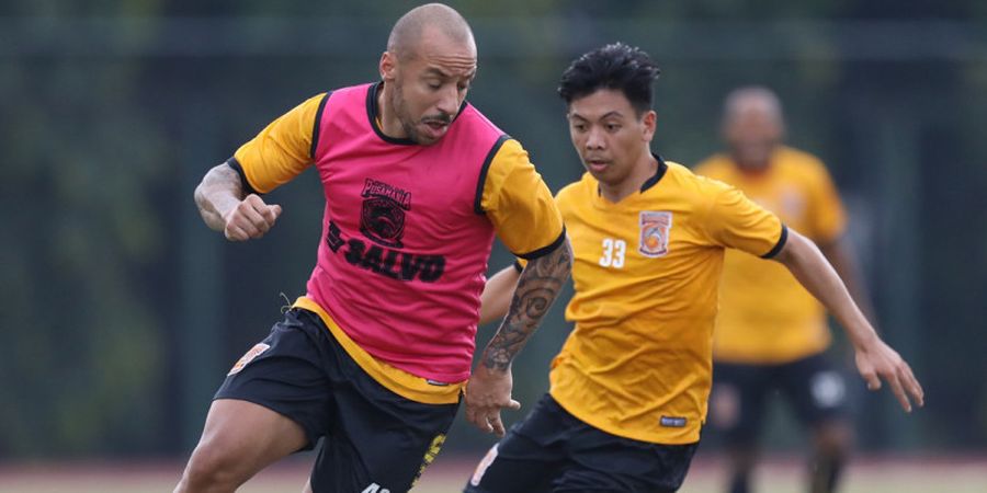 Momen Latihan Perdana Eks Pemain Real Madrid dan West Ham di Borneo FC