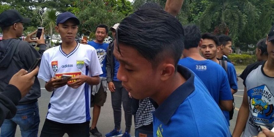 Persija Vs Persib - Maung Bandung Tiba di Solo, Nama Febri Disebut