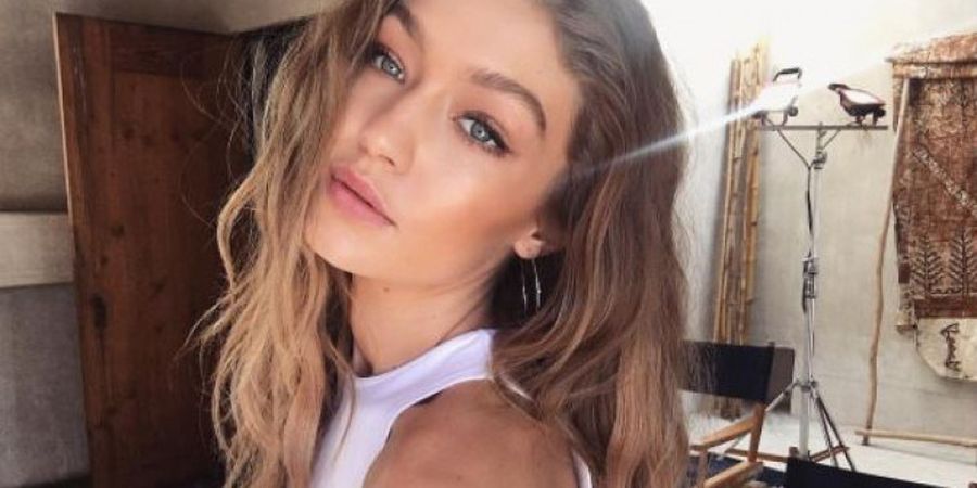 GALERI FOTO - Bela Wanita Berhijab dari Sindiran Jurnalis, Begini Pesona Gigi Hadid ketika Berada di Atas Ring