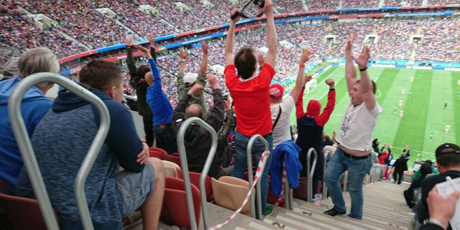 Mexican Wave Tak Laku di Partai Perdana dan Laga Meksiko Sendiri