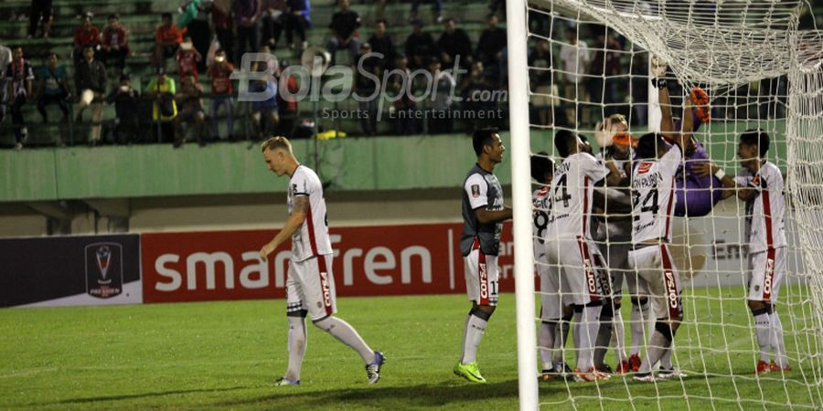 Alasan Nick van der Velden Pilih Tendangan Panenka ke Gawang Madura United