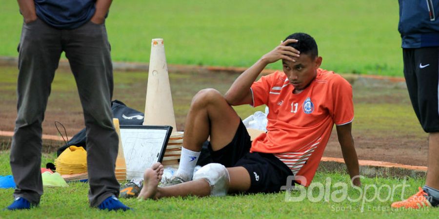 Ketika Striker Anyar Arema Harus Menepi pada Latihan Pertama