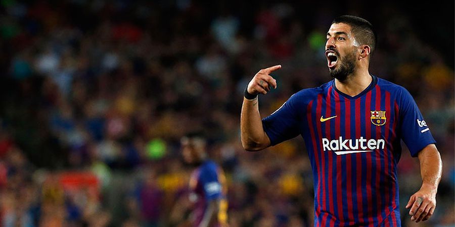 Luis Suarez Alami Masalah Lutut