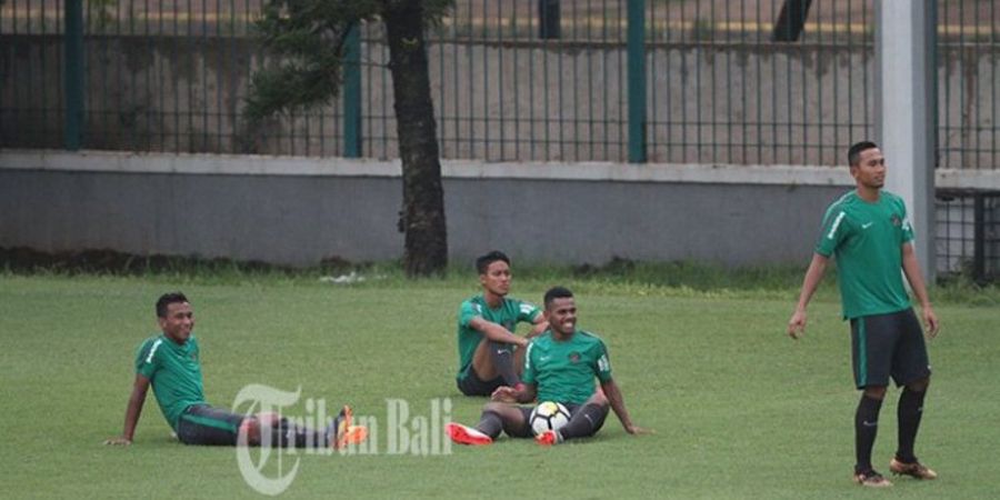 Pesan Menyentuh Seorang Ayah kepada Anaknya yang Pertama Kali Membela Timnas Indonesia