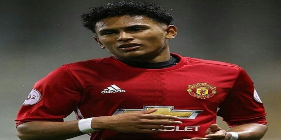 Ikuti Tur Pramusim Manchester United, Demitri Mitchell Ganti Posisi